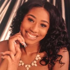 Meet your Posher, Quisa